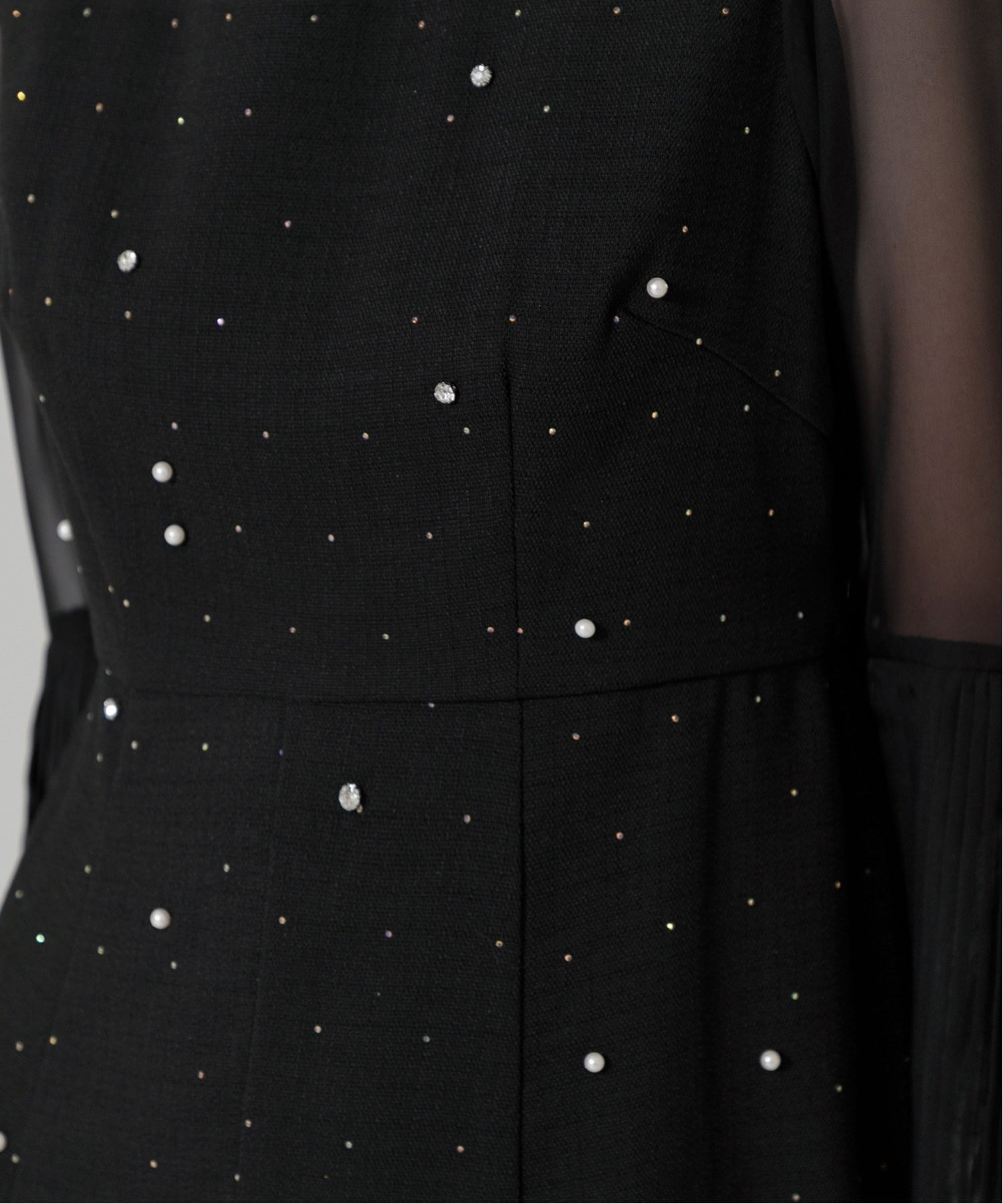 Leja｜LEJA/パールビジュープリーツフレアスリーブマーメイド