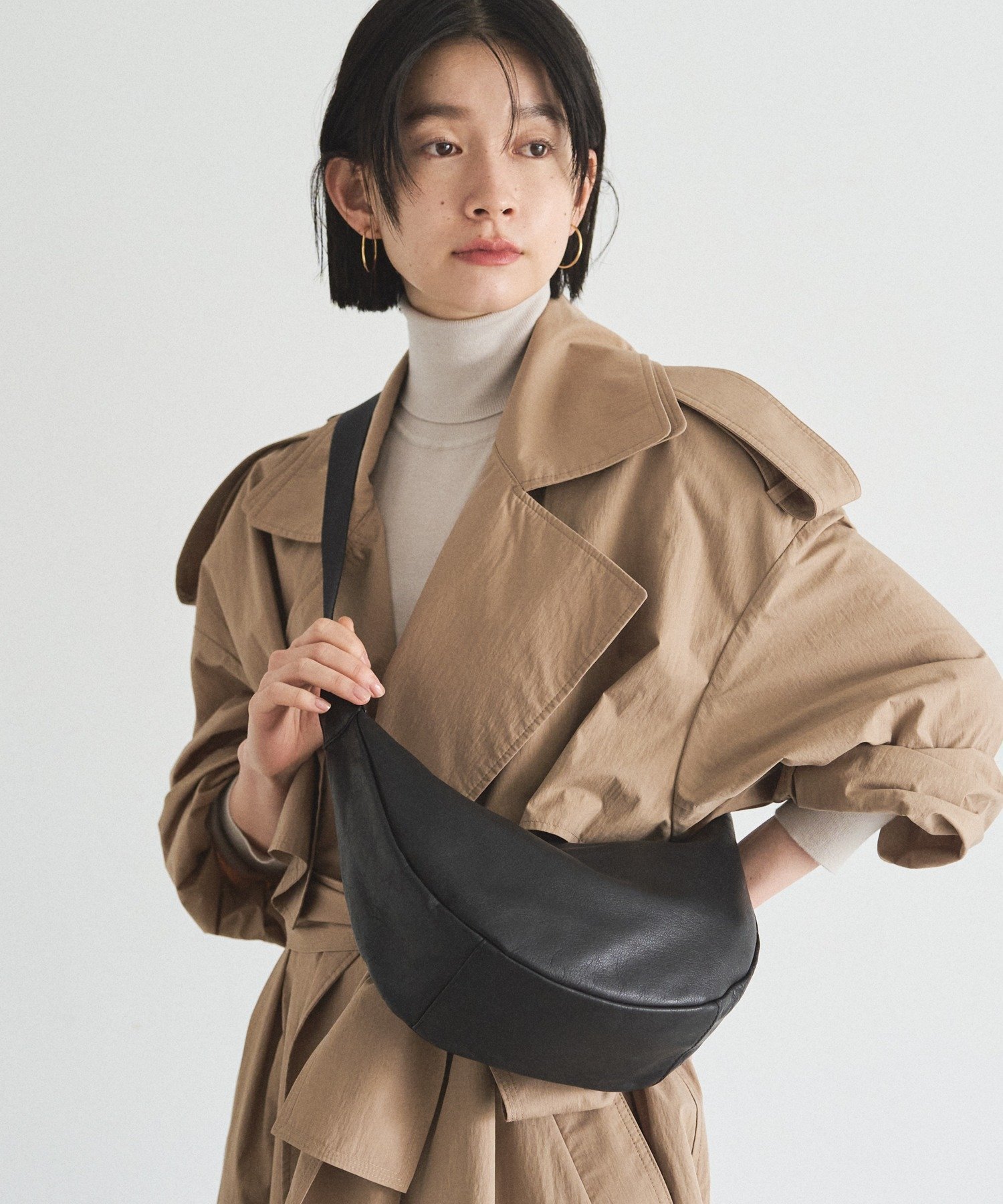 russet｜《3/4~価格改定》ソフトレザーラウンドショルダーバッグ