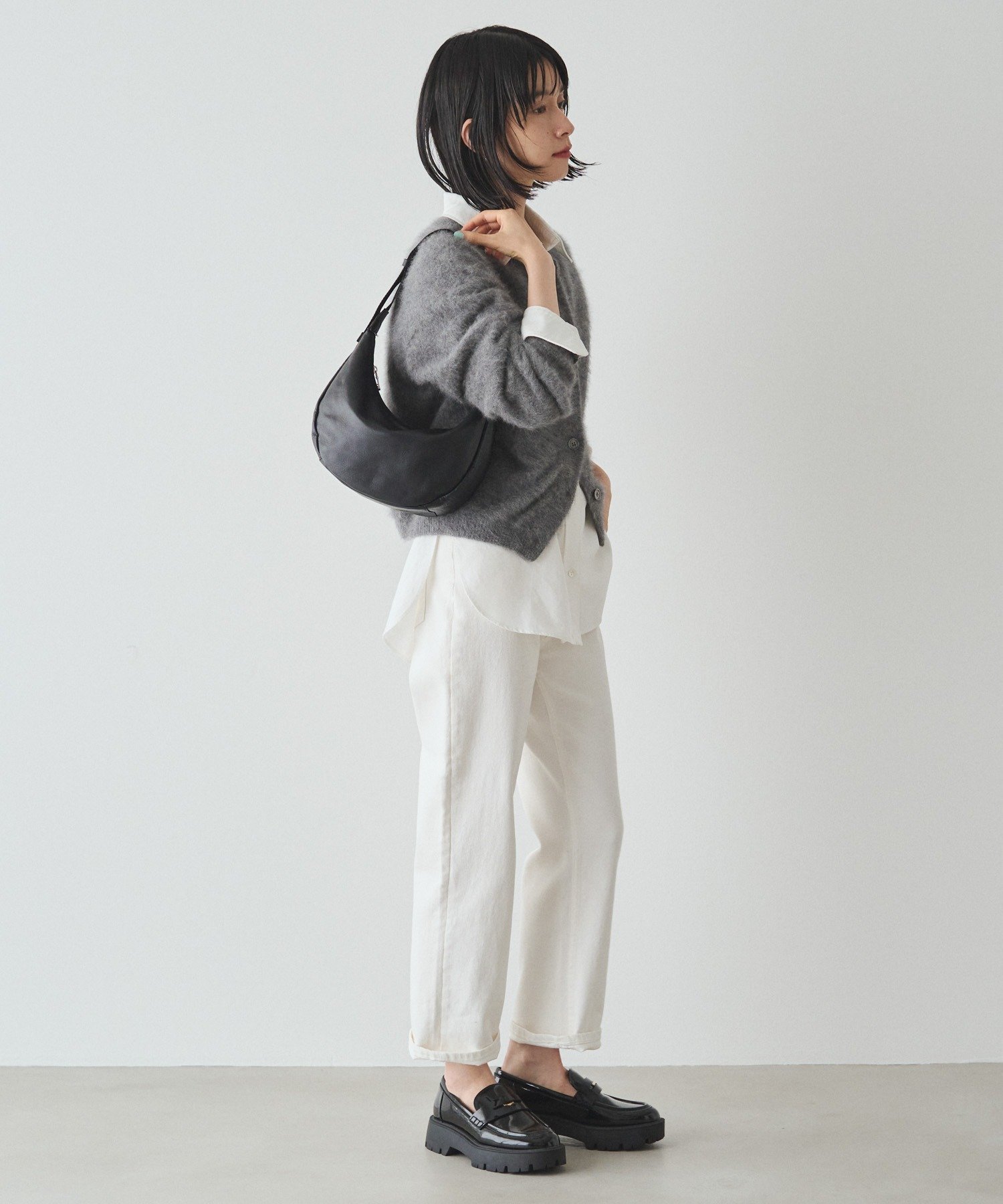 russet｜《3/4~価格改定》ソフトレザーラウンドショルダーバッグ