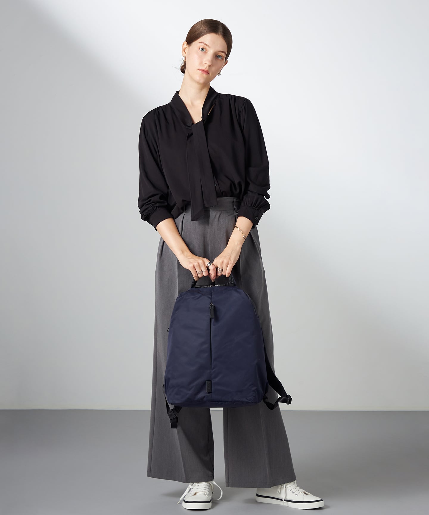 Y`SACCS｜【TVドラマ衣装提供商品】WELLBAリュックサック Mサイズ