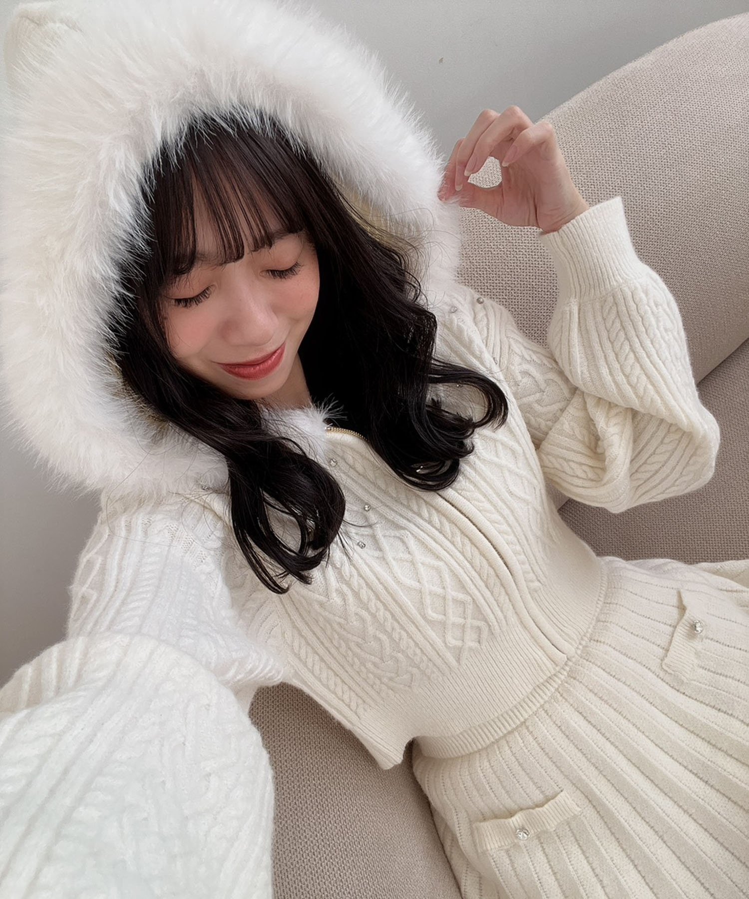 MAJESTIC LEGON｜キラキラフード付きニットパーカー | Rakuten Fashion