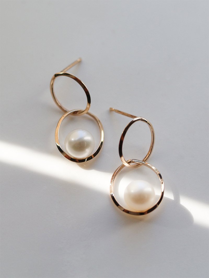 cui-cui｜アコヤパール ピアス | K18 〈パールキャッチ〉 | Rakuten