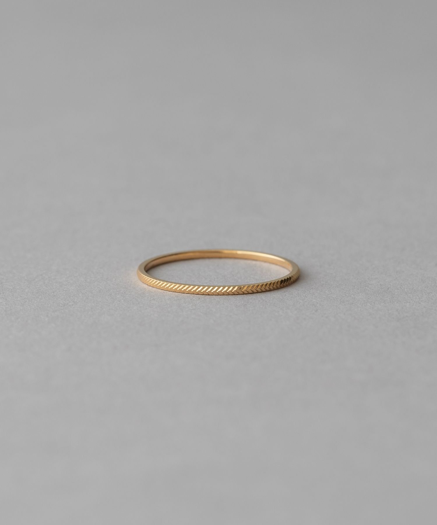 ete｜[クレール]K18YG アロウカット リング | Rakuten Fashion(楽天