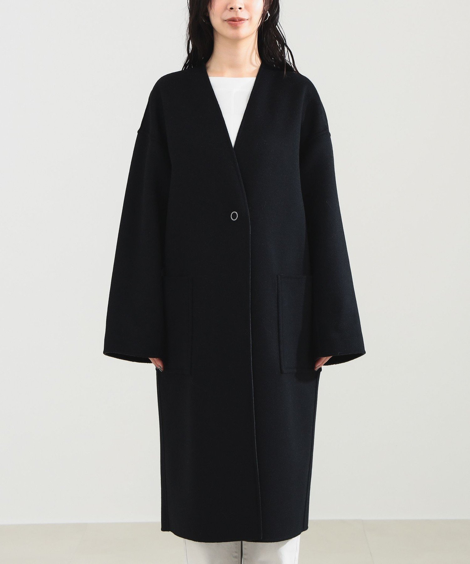 Demi-Luxe BEAMS｜【ビームスの百名品】リバー Vネック ロングコート