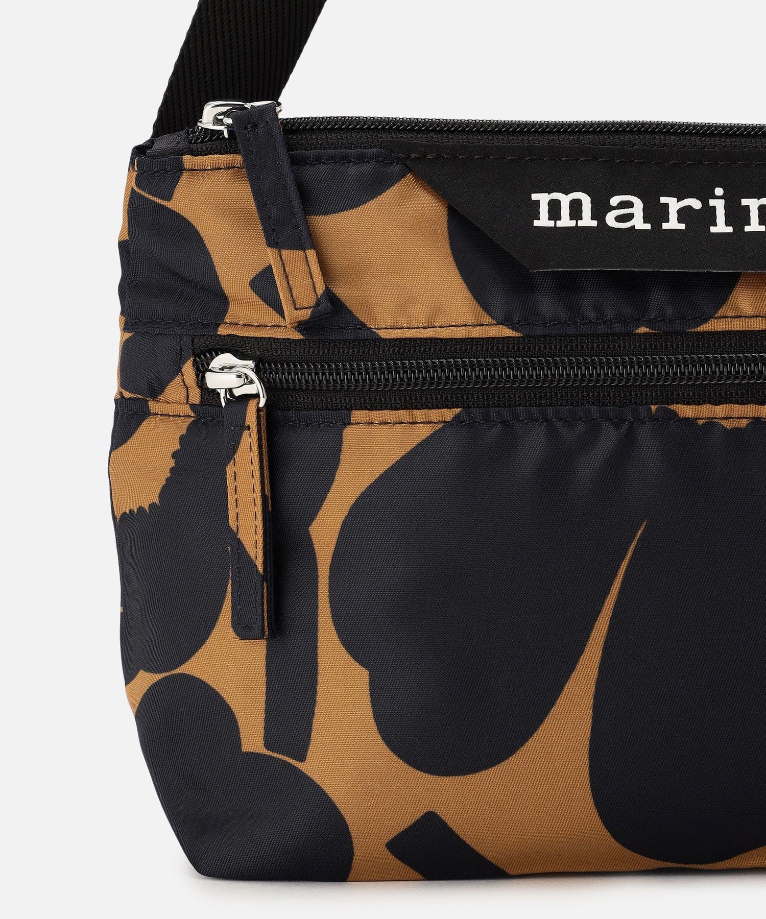 Marimekko｜【オンライン限定・日本限定】Neat Crossbody Unikko S