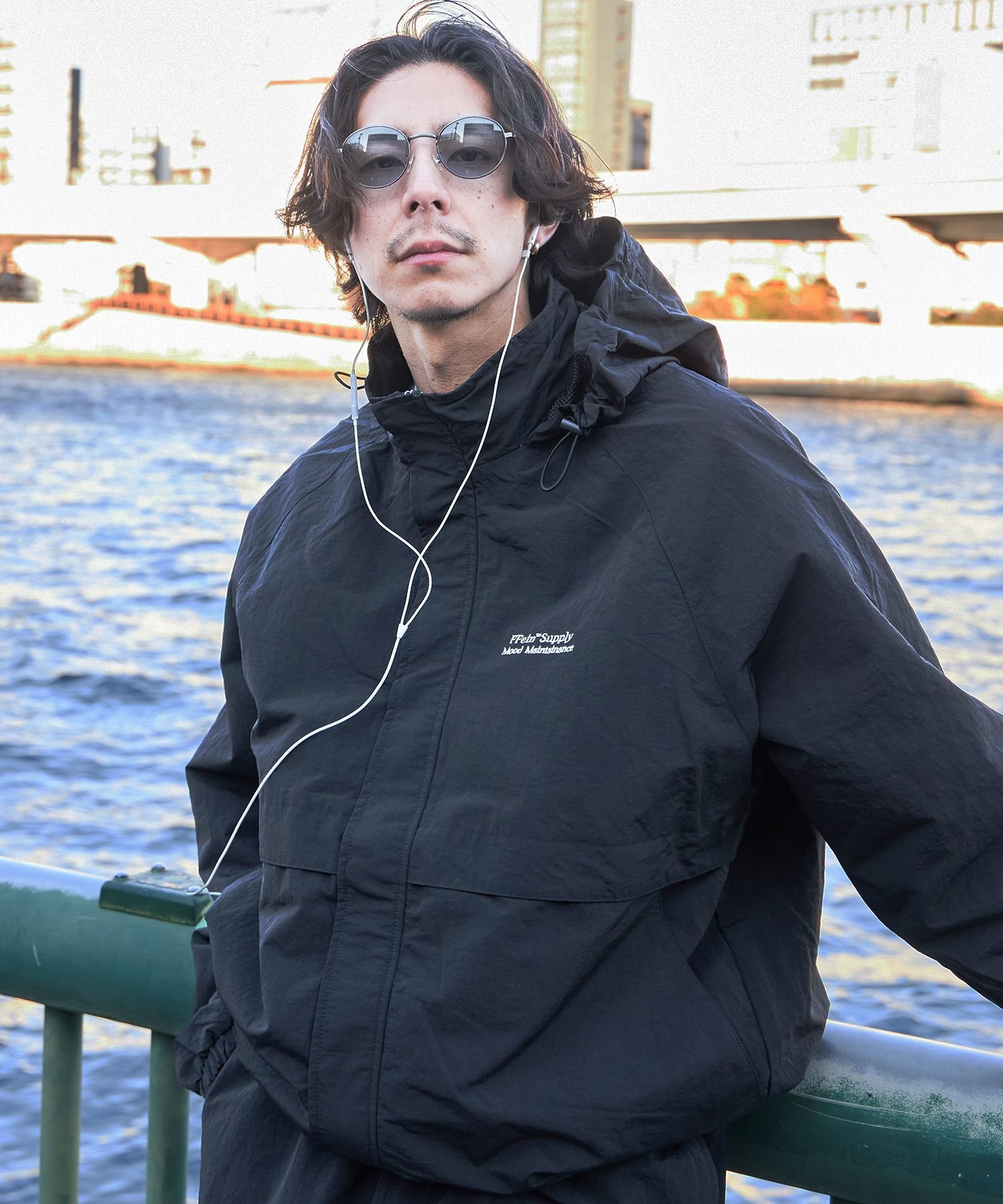 NAVAL｜*新色追加【FFEIN(フェイン)】2WAYフード収納ナイロンブルゾン