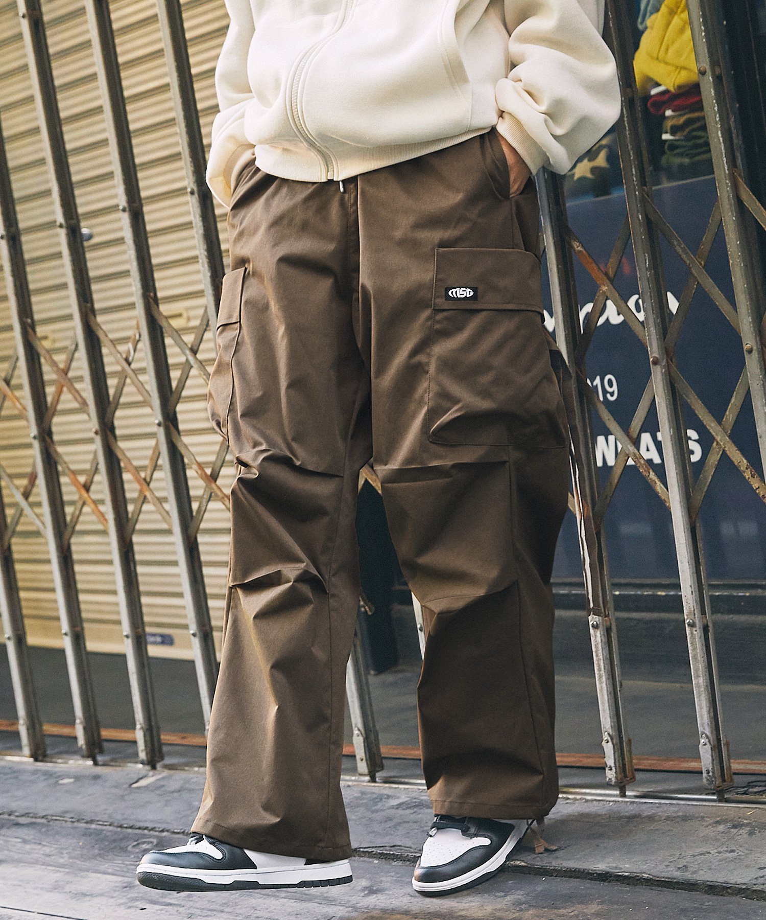 THE CASUAL｜サイドビッグポケットスーパーワイドカーゴパンツ