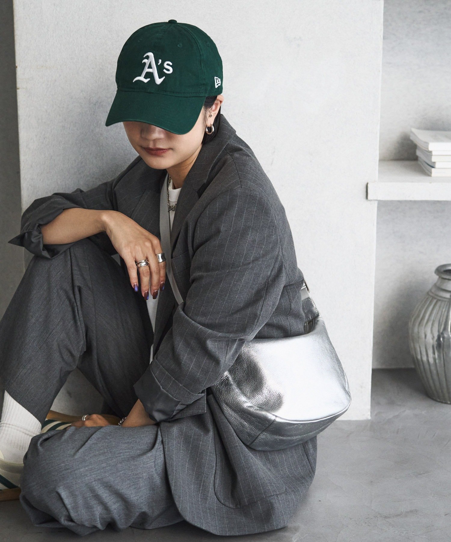 russet｜ソフトレザーラウンドショルダーバッグ[silver] | Rakuten