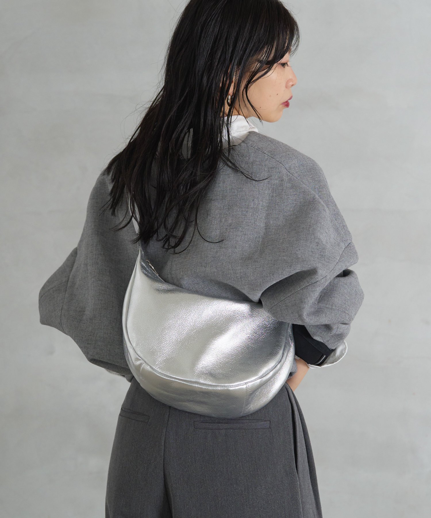 russet｜ソフトレザーラウンドショルダーバッグ[silver] | Rakuten
