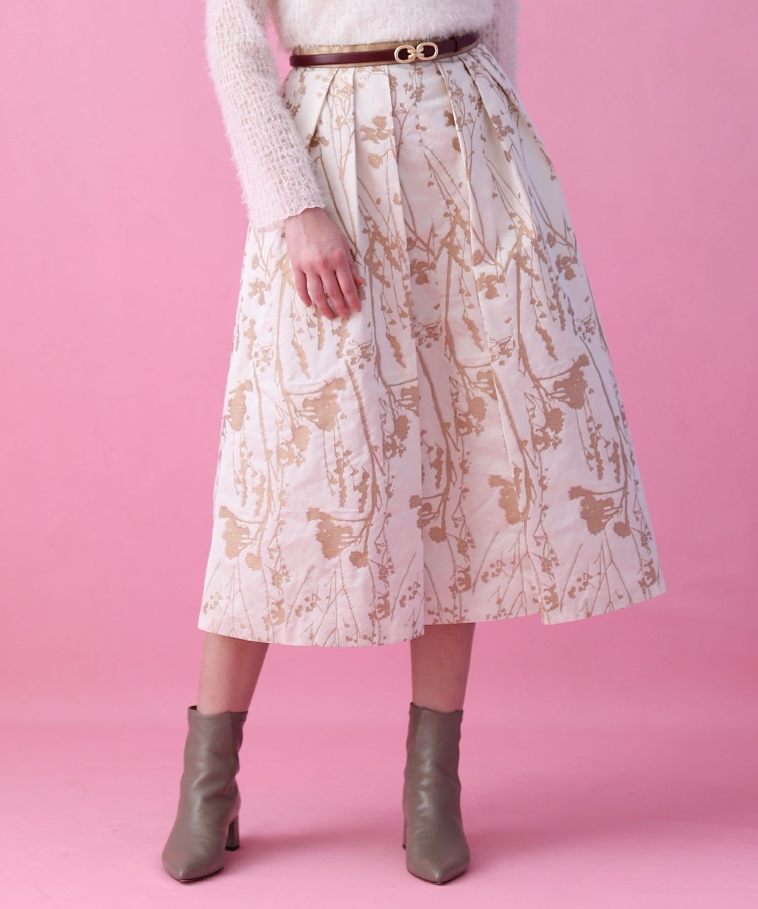 ANAYI｜シルエットフラワージャガードタックスカート | Rakuten