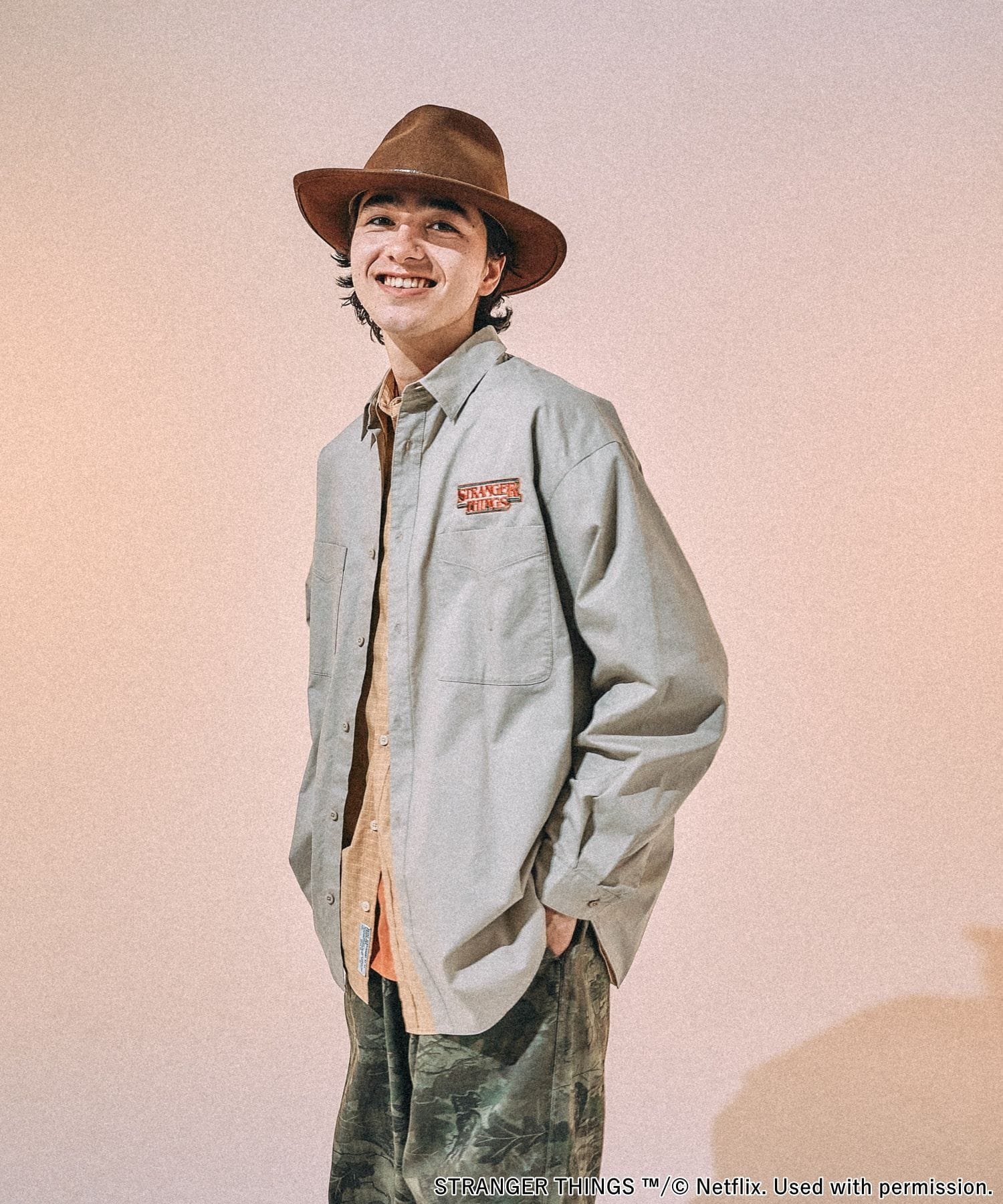 niko and ｜【STRANGER THINGS】コラボグラフィックシャツ