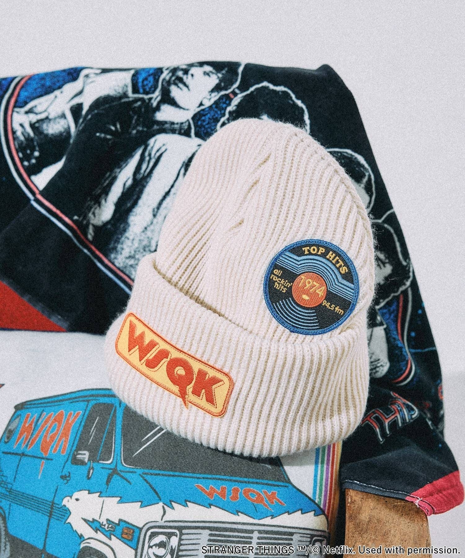 niko and ｜【STRANGER THINGS】コラボボリュームニットワッチ