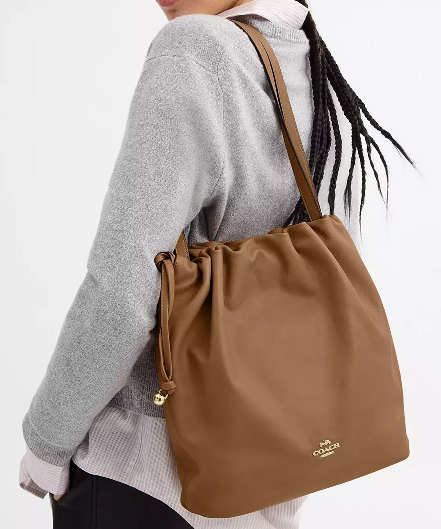 COACH OUTLET｜【公式】フェイ ドローストリング トート バッグ