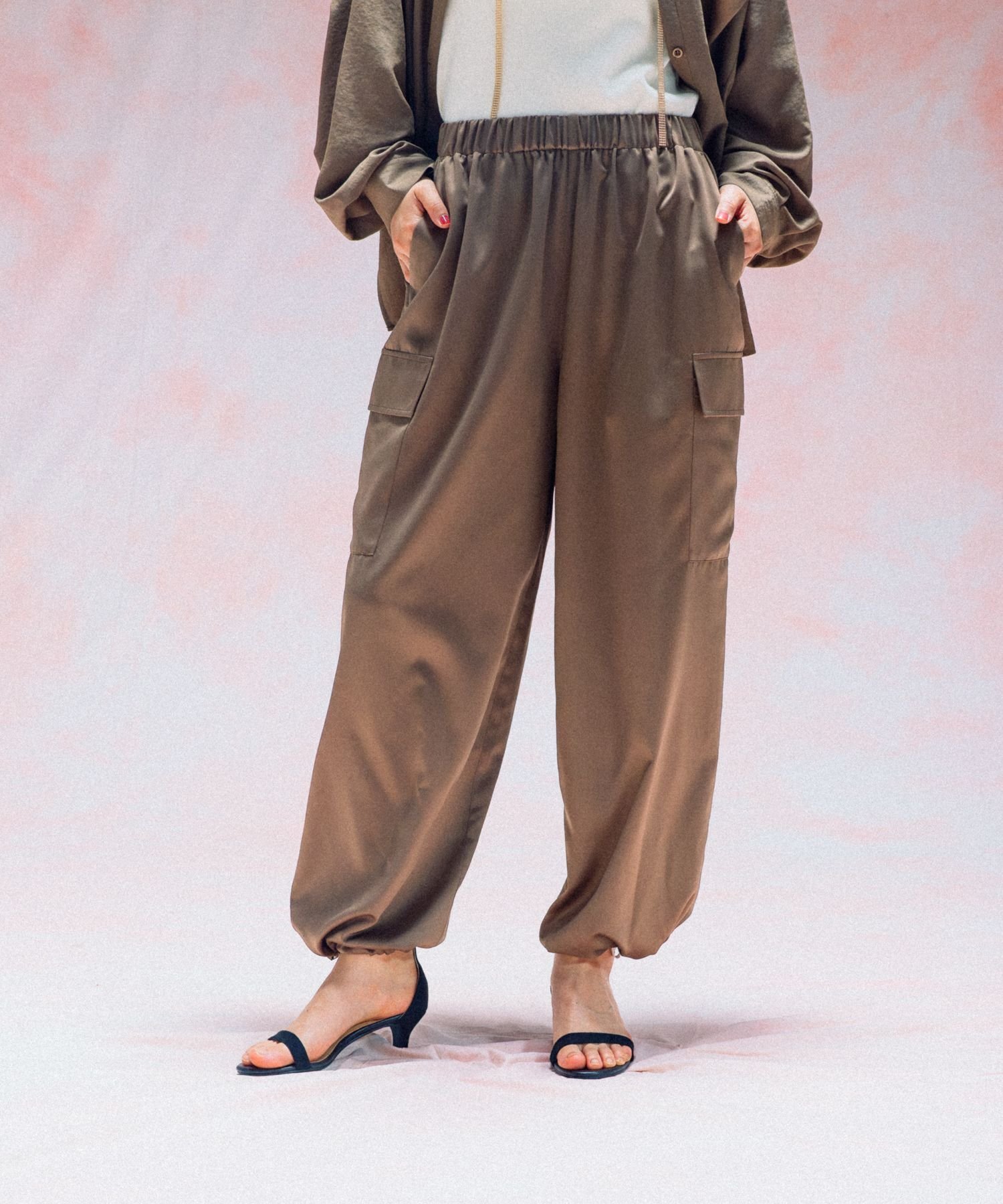 楽天市場】サテンカーゴパンツ（レディースファッション）の通販