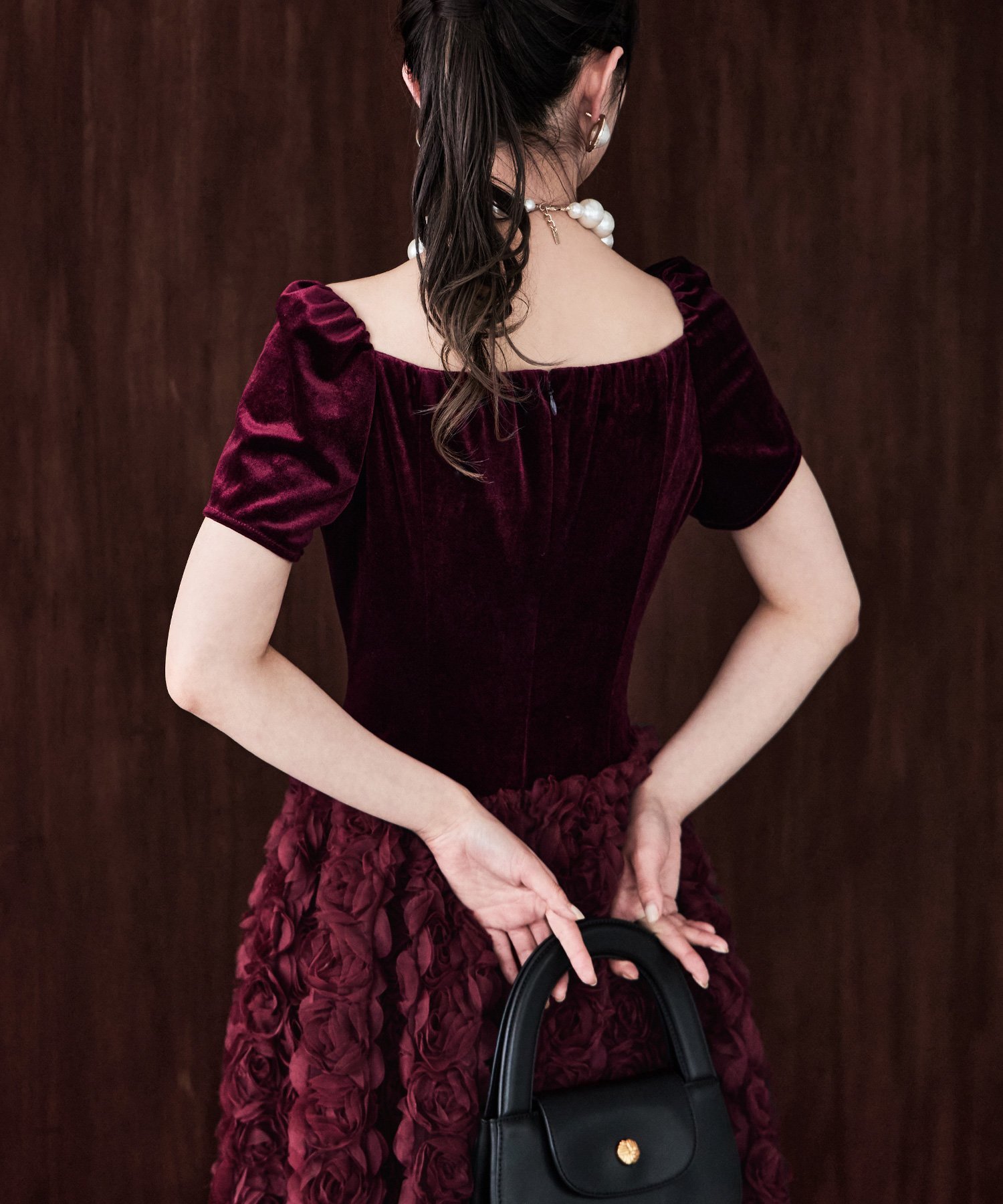 bflat｜ベロアロゼットフレアドレス | Rakuten Fashion(楽天