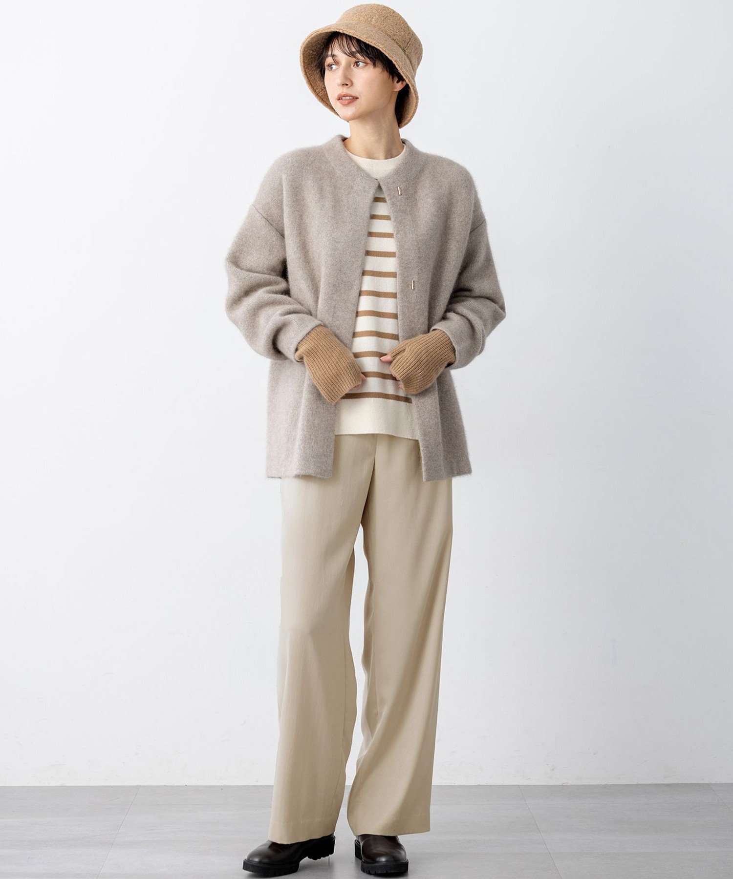 23区｜【見上愛さん着用/Oggi・STORY掲載】ピュアカシミヤ クルー