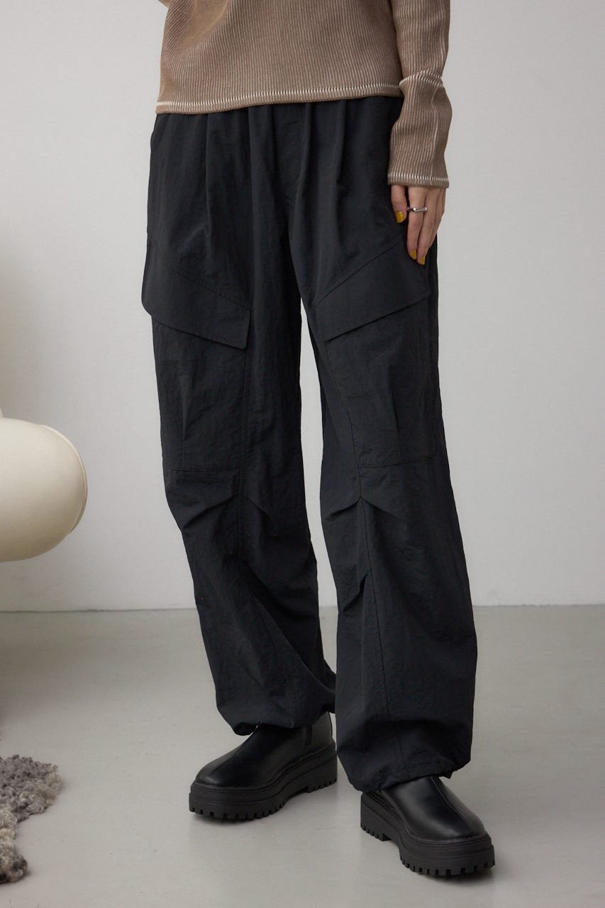 AZUL by moussy｜裾ドロストナイロンカーゴポケットパンツ | Rakuten