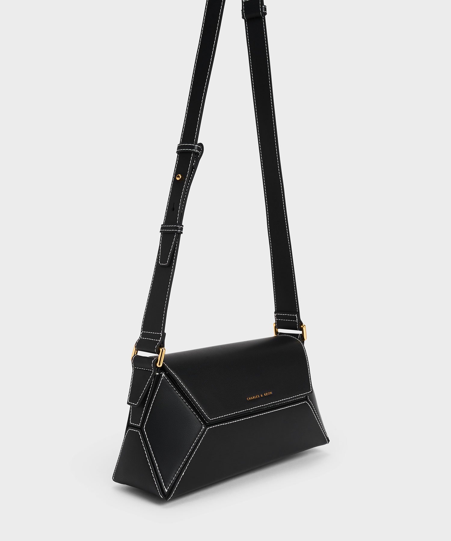 CHARLES & KEITH｜Nasrin ナスリン ジオメトリックショルダーバッグ