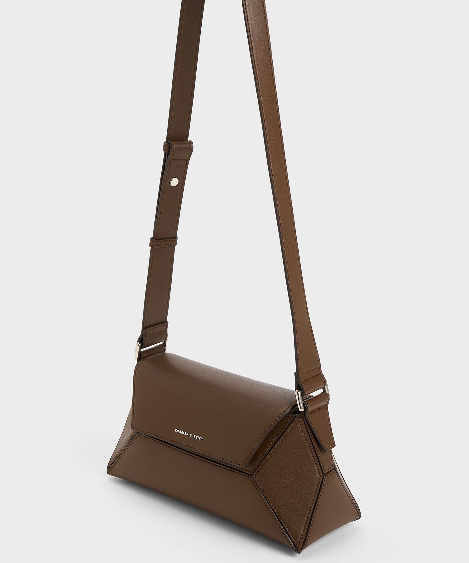 CHARLES & KEITH｜Nasrin ナスリン ジオメトリックショルダーバッグ