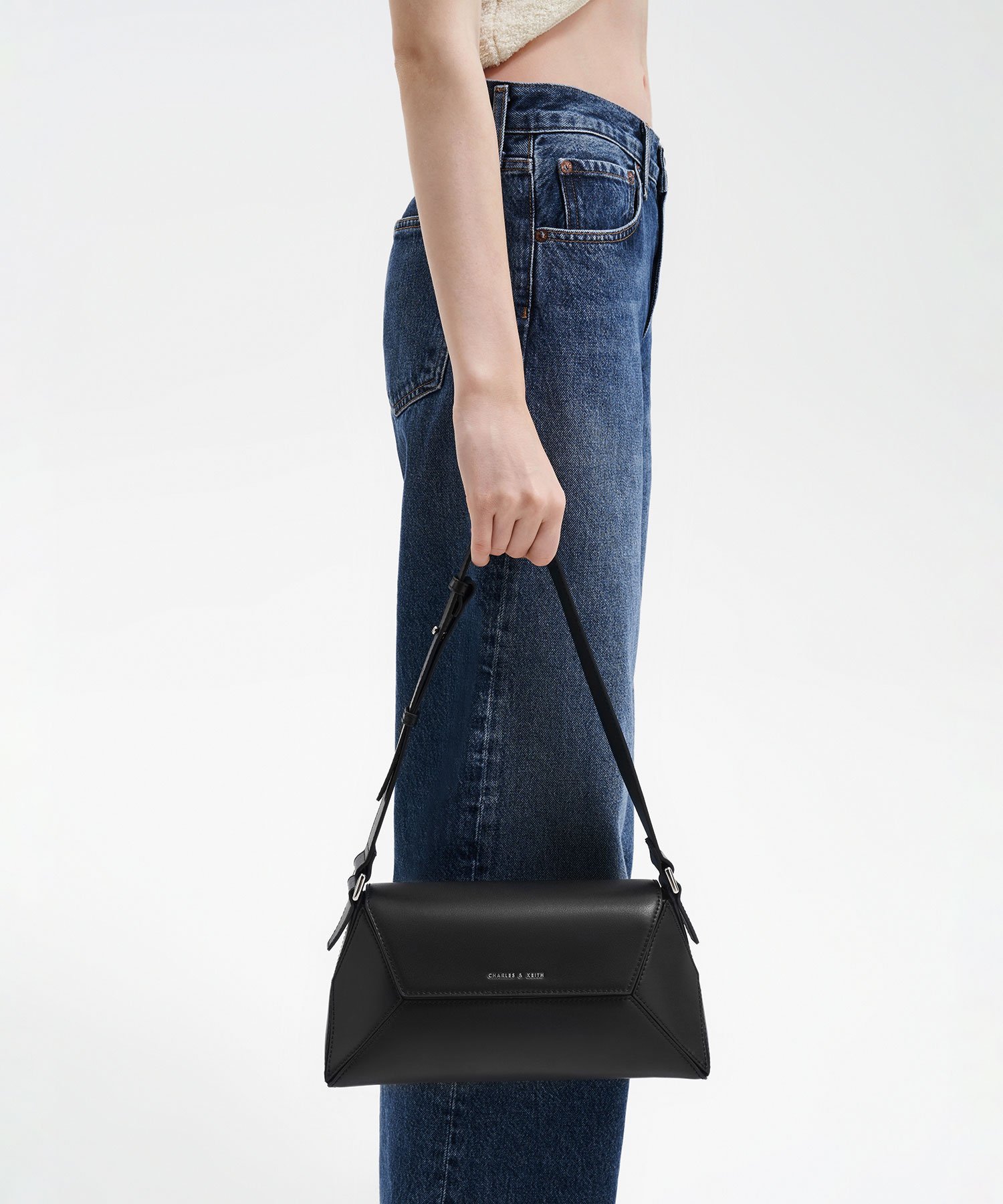 CHARLES & KEITH｜Nasrin ナスリン ジオメトリックショルダーバッグ