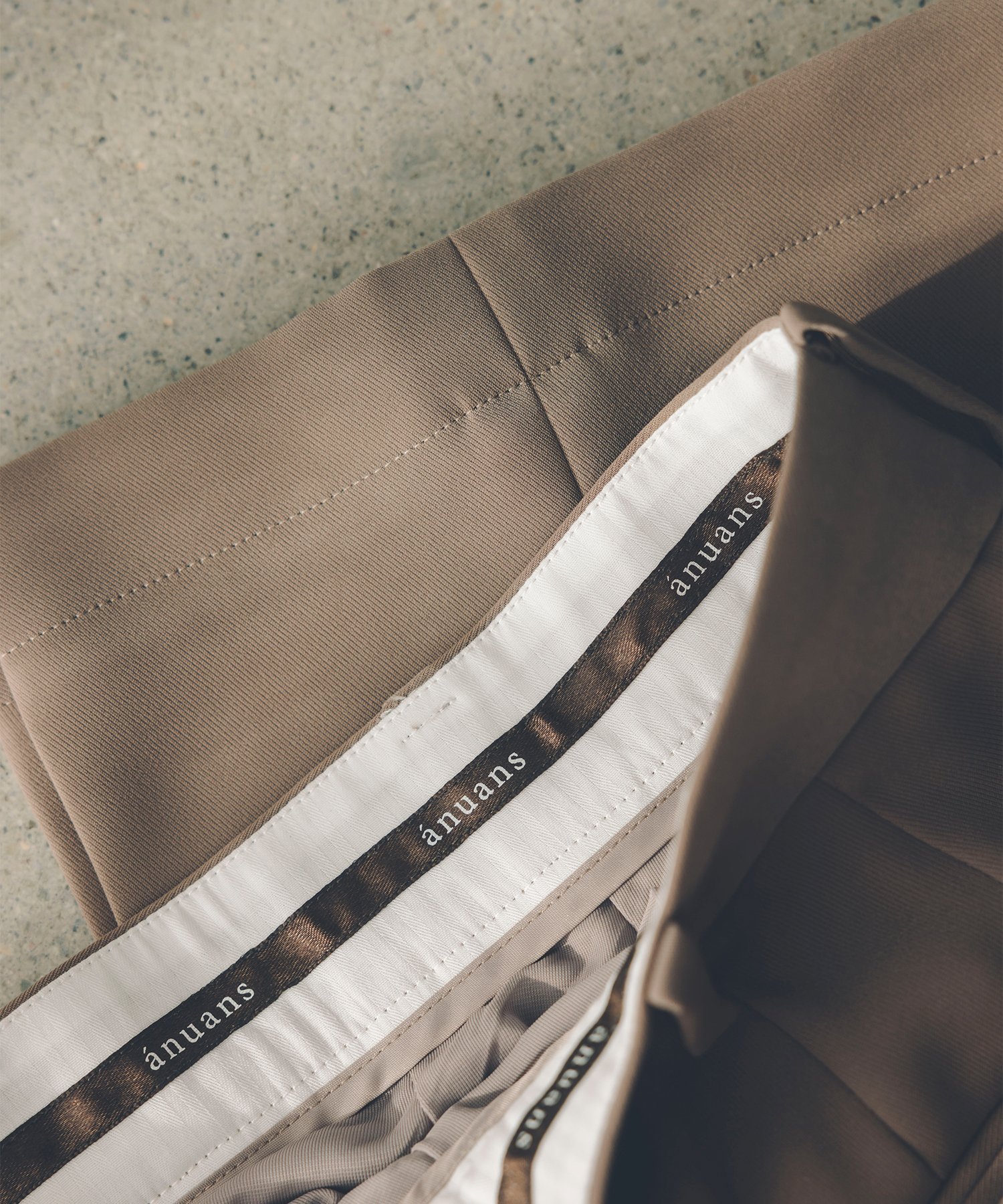 anuans｜スリムフィットセミフレアパンツ | Rakuten Fashion(楽天