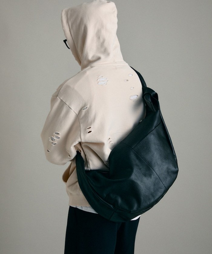 FREAK'S STORE｜Leather Banana Big Shoulder Bag / レザーバナナ