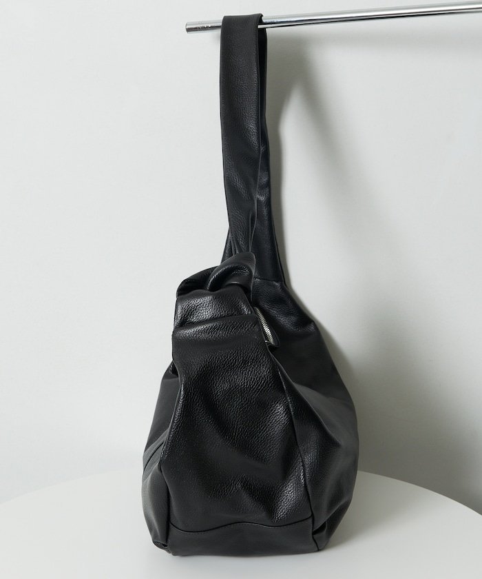 FREAK'S STORE｜Leather Banana Big Shoulder Bag / レザーバナナ