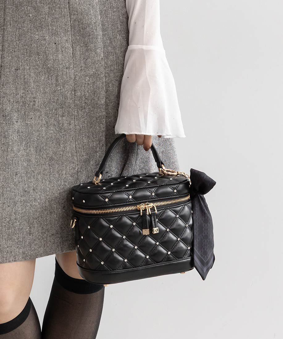 RANDA｜2WAY リボンチャームキルティングバニティバッグ | Rakuten