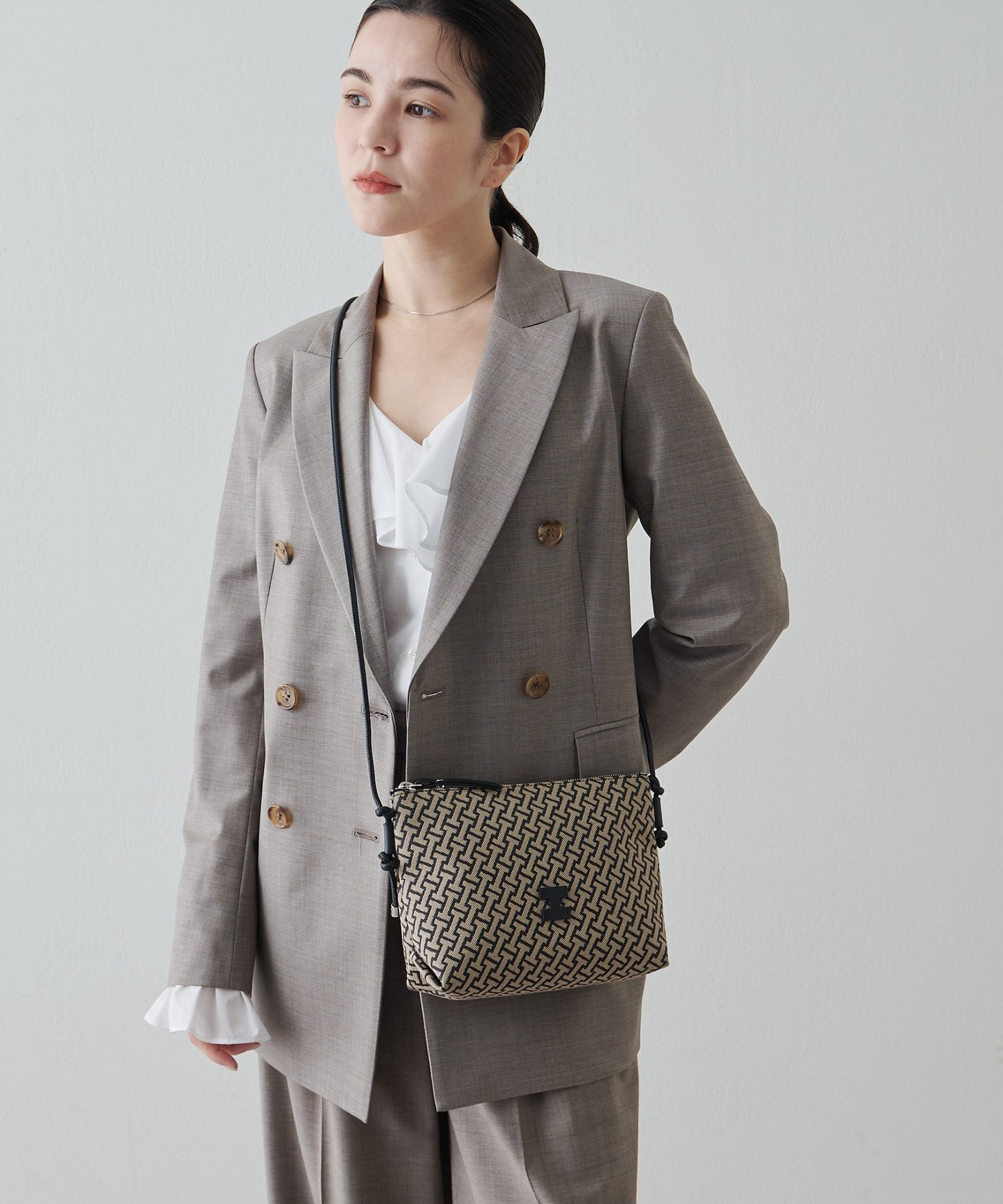 IACUCCI｜モノグランマ ポーチSD JACQUARD/RUGA | Rakuten Fashion