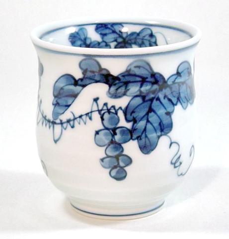 楽天市場】【有田焼】【源右衛門窯】 染付葡萄絵湯呑 (面取)【源右衛門