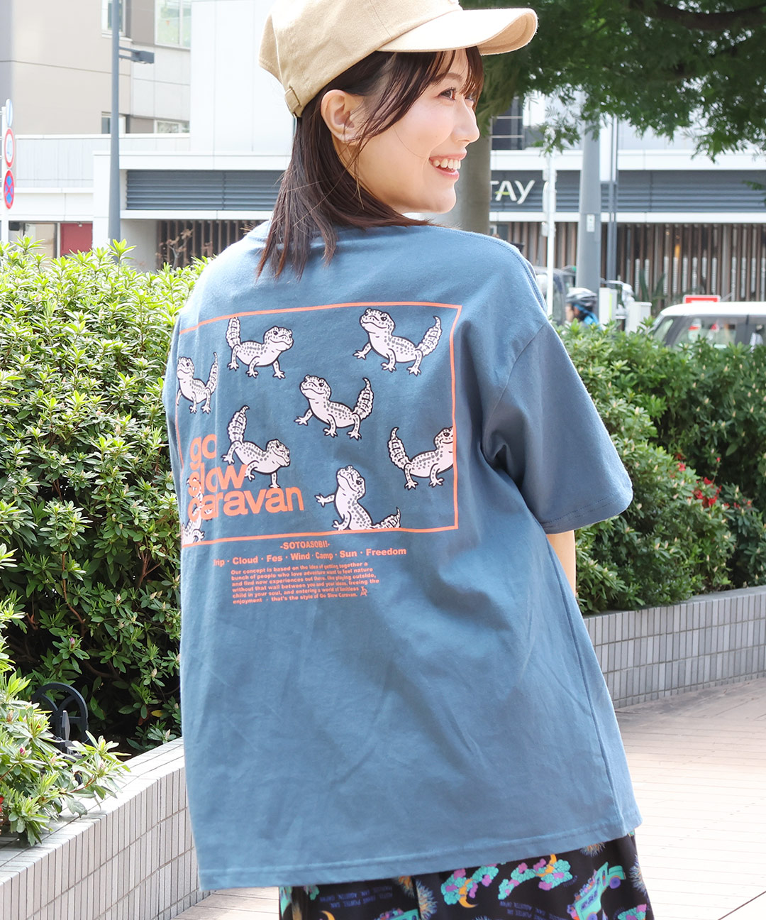 楽天市場】go slow caravan USAコットンスクエアロゴバックプリントT