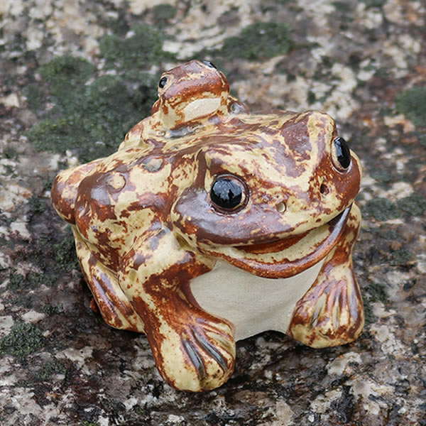 楽天市場】【ポイント10倍】信楽焼 3号蛙 口あき蛙 縁起物カエル お庭