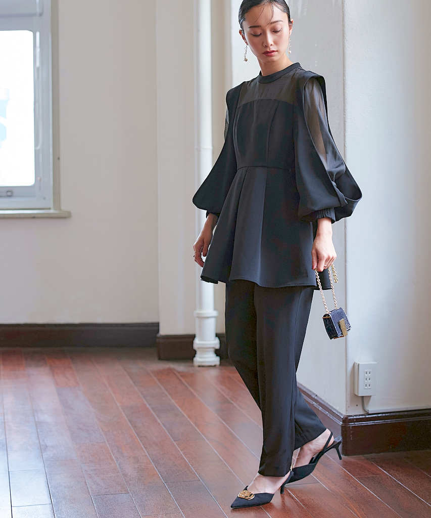 楽天市場】スリットスリーブペプラムトップス＆テーパードパンツ