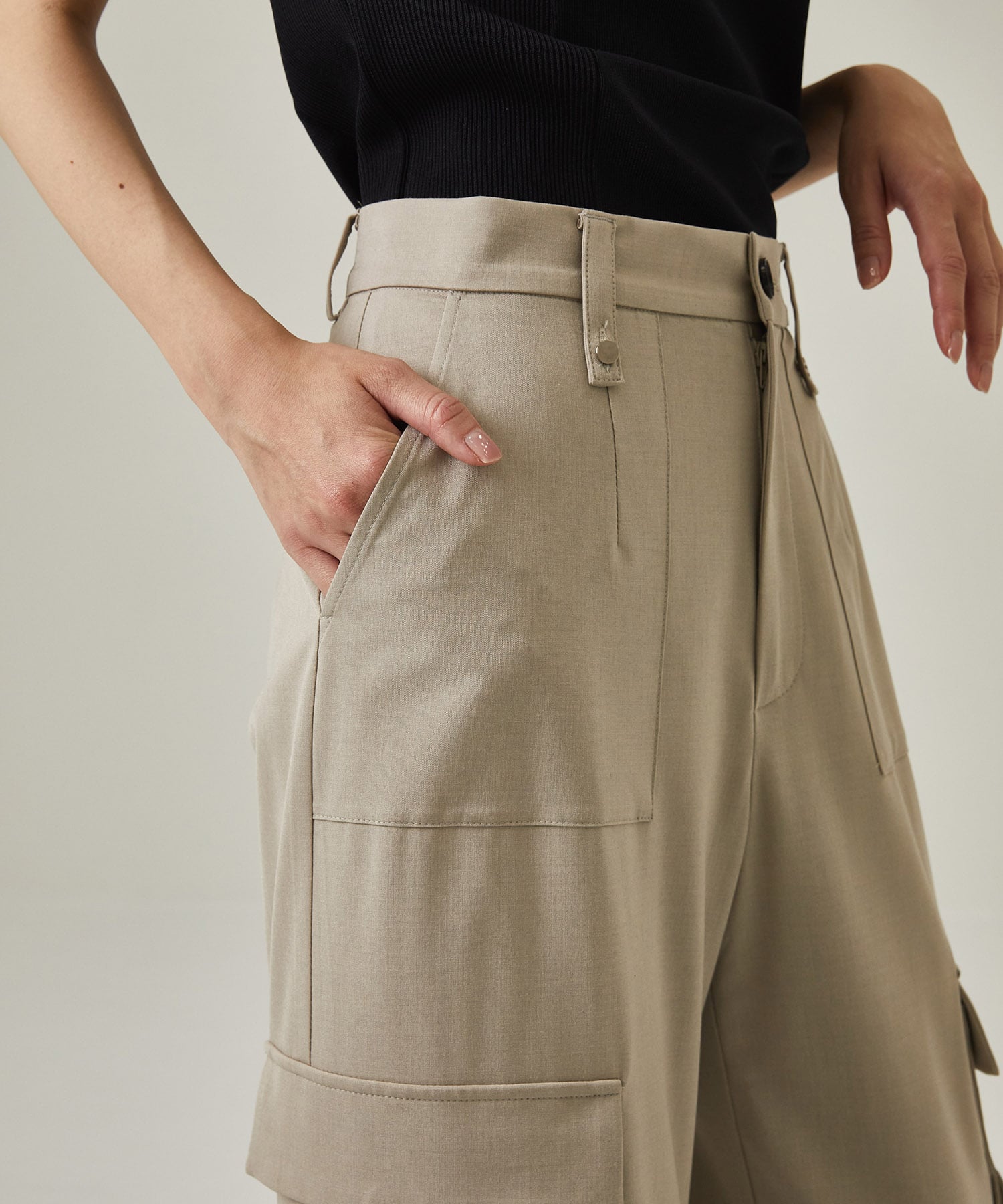 残りわずか〉コンセクティブ2WAYパンツ(1 BEIGE): : ウィメンズ