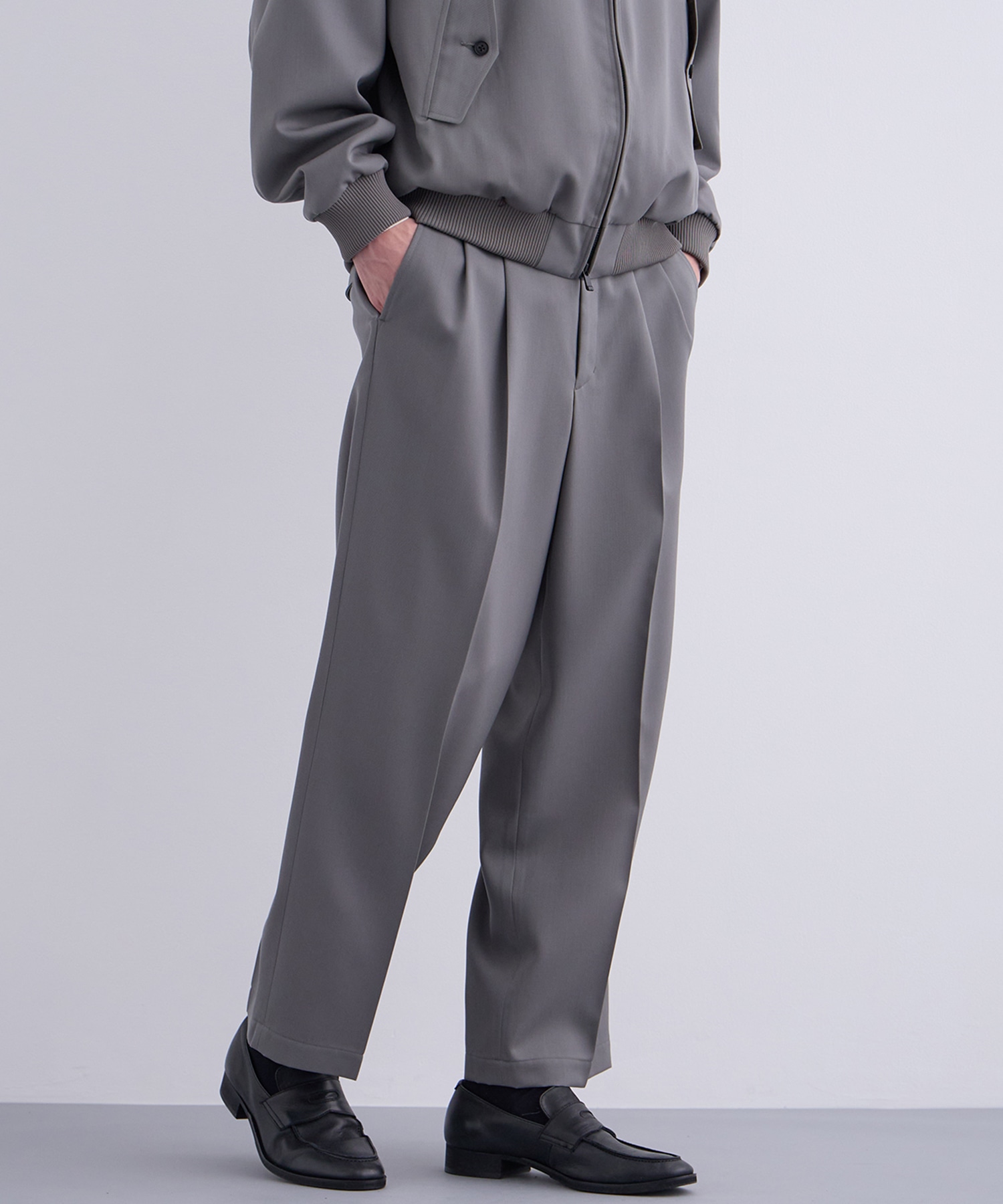 残りわずか｜再入荷なし〉HARD GABADINE グルカパンツ(1 GREY BEIGE