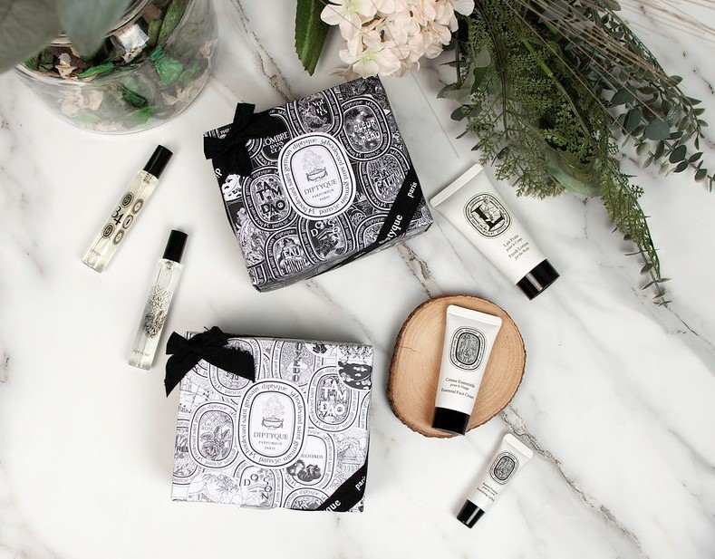 カタール航空のアメニティセットがフランスの高級香水ブランド