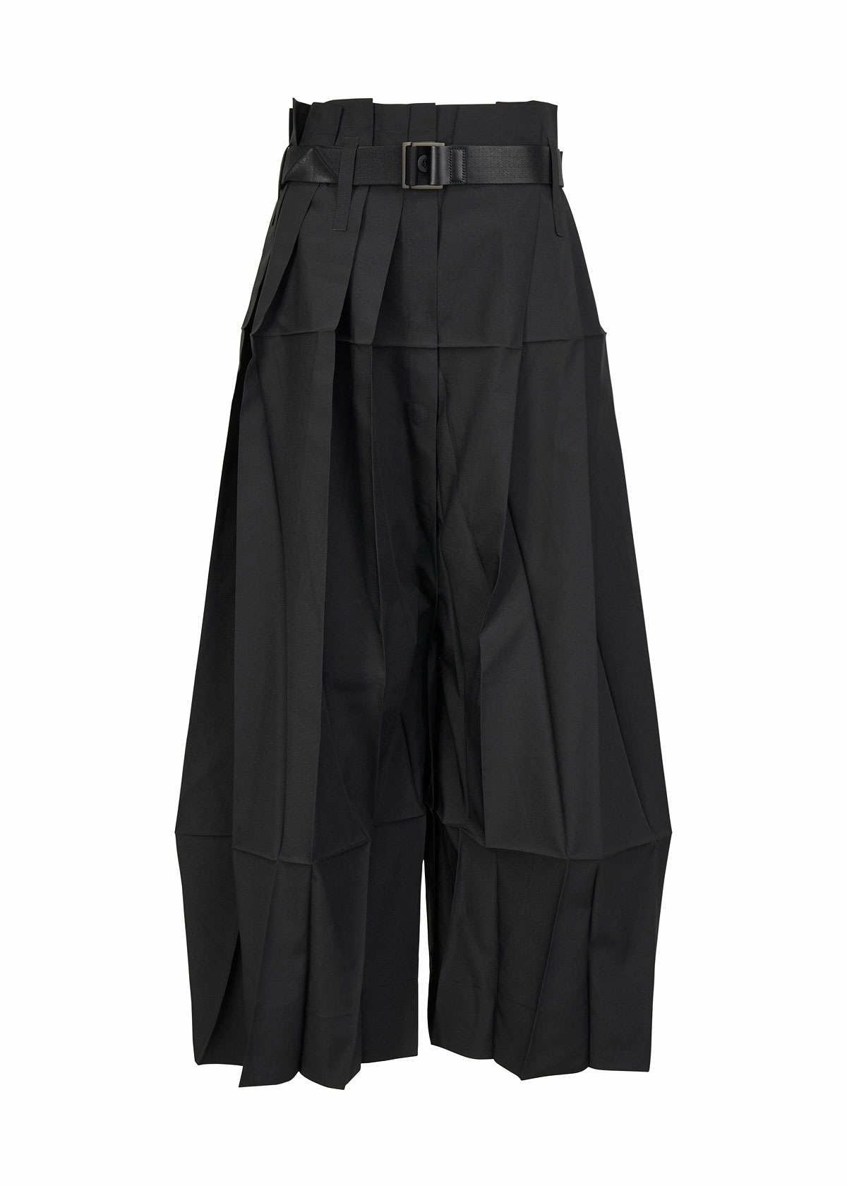 WOMEN / PANTS – ISSEY MIYAKE ONLINE STORE