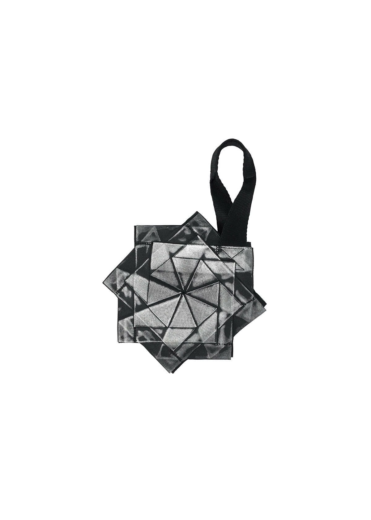 132 5. STANDARD BAG – ISSEY MIYAKE ONLINE STORE