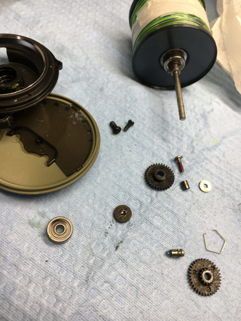 23カルカッタコンクエストMD400 オーバーホール - 関西・兵庫でリール