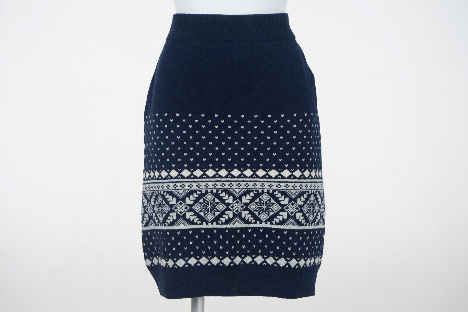 メゾピアノ プードル柄 ニット&プードルロゴ柄 スカート メゾピアノ