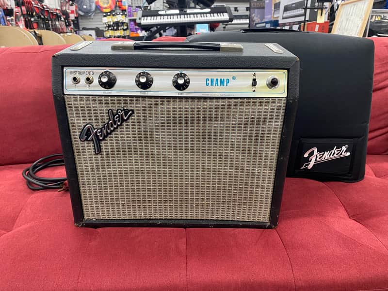Fender Champ Tube Guitar Combo Amp 1976 - Silverface with Cover