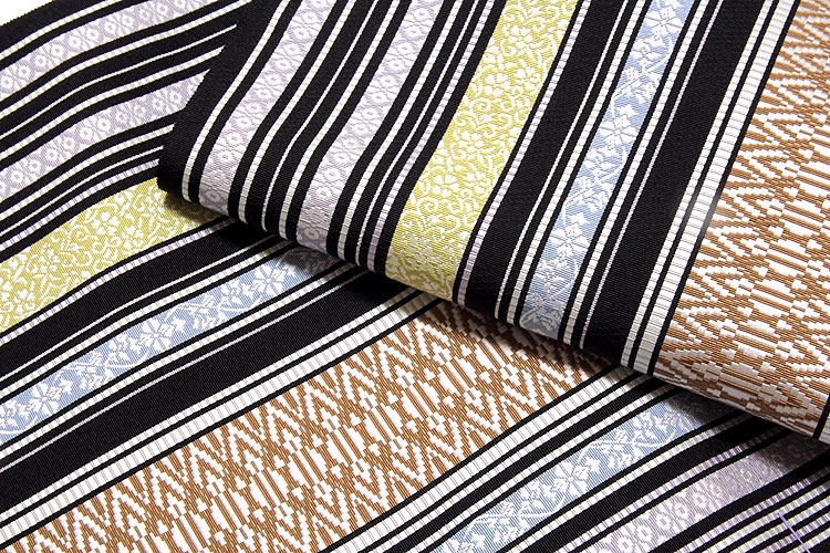 本場筑前博多織 【井上絹織謹製：金印】 黒色 献上唐花 縞柄 八寸 正絹