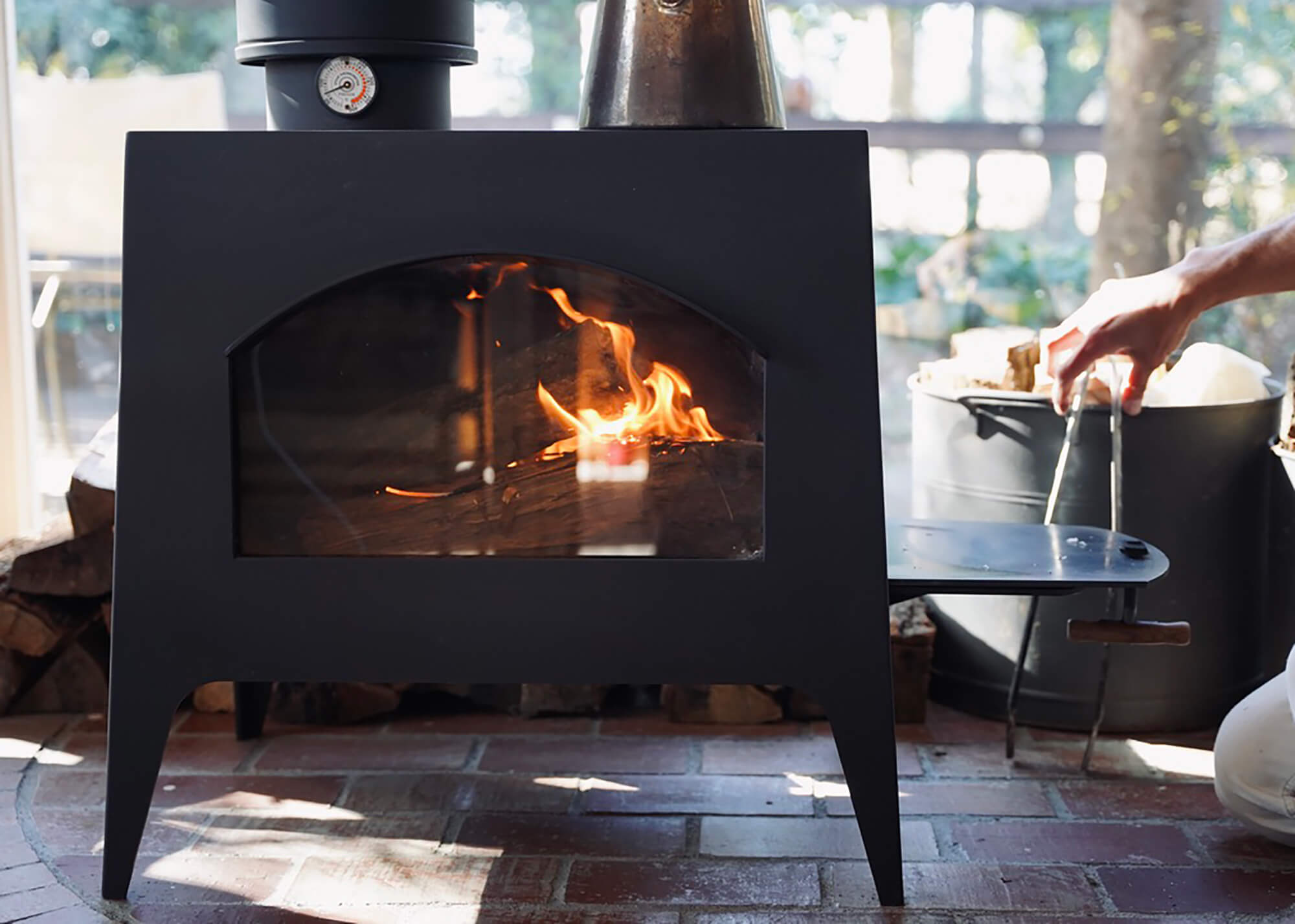 STOVE Black bird｜we architect