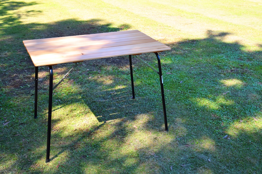 ブラックフレームをまとったカステルメルリーノの人気ファニチャー