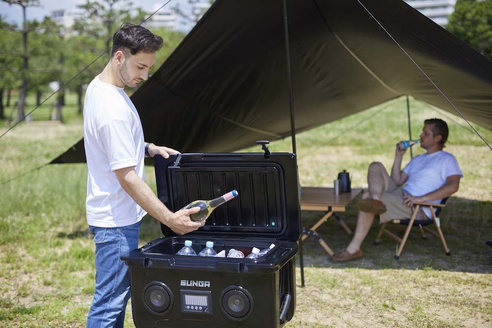 その発想はなかった！ スピーカー内蔵の超斬新クーラーボックスを発見