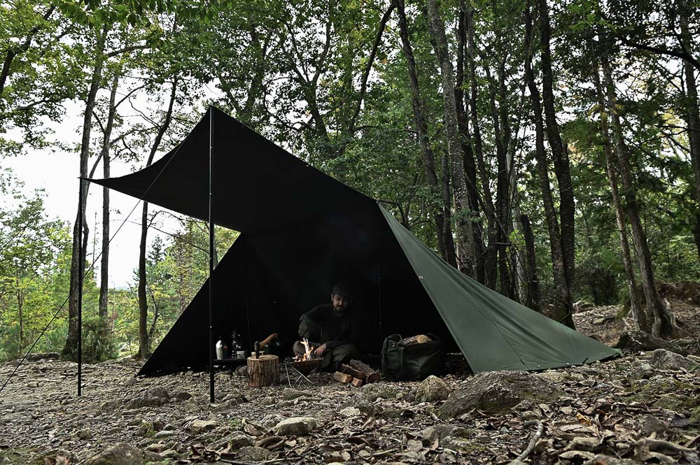 asobitoの焚き火ギアが大豊作！ 春の注目はティピーにもパップにもなる