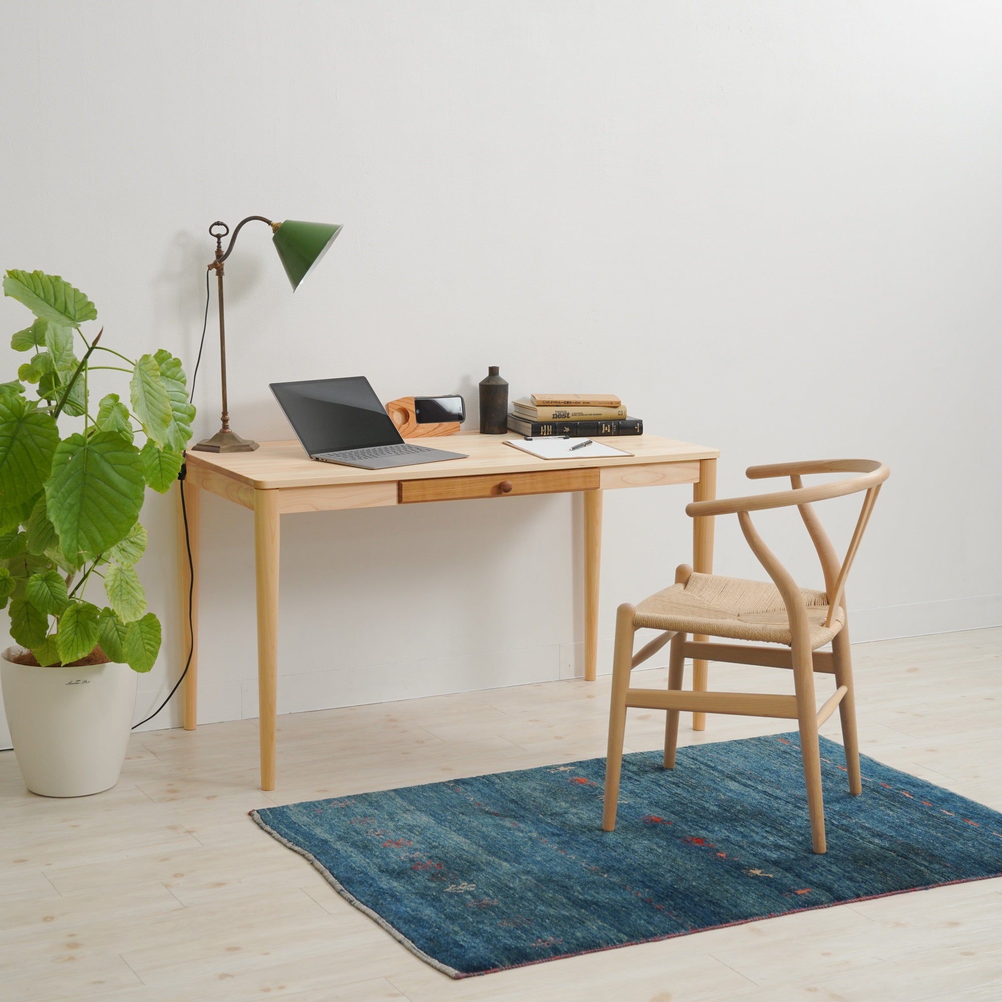 一生手元に置きたい学習机【学習机Riguru】 – なかよしライブラリー