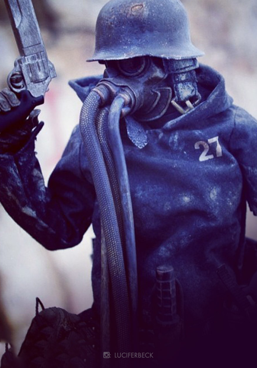 NOM 27 The First Disciple by Ashley Wood (one sixth) toy release