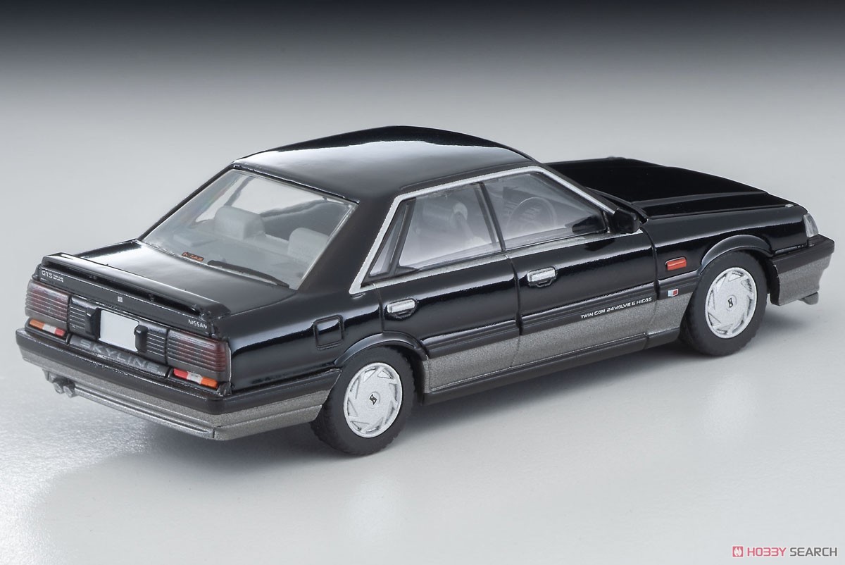 TLV-N301b Nissan Skyline 4 Door HT GTS Twincam 24V (Black / Silver