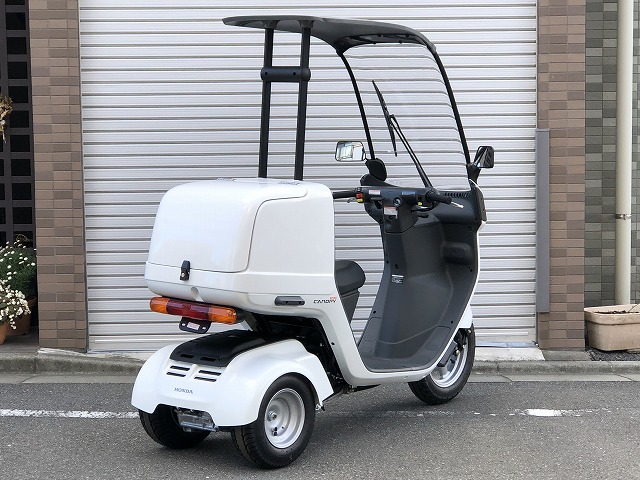 ジャイロキャノピー用 純正風 トランクタイプリアボックス 黒 商品詳細